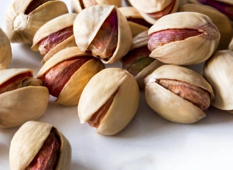 لیست قیمت پسته فندقی خام به صورت عمده و با صرفه