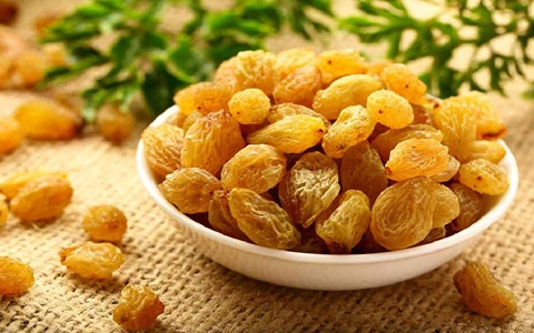 کشمش طلایی درشت همراه با توضیحات کامل و آشنایی