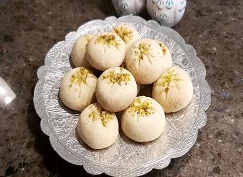 قیمت خرید عمده کلوچه قندی سنتی ارزان و مناسب