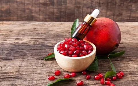 خرید عمده روغن هسته انار خوراکی با بهترین شرایط