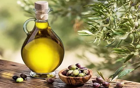 روغن زیتون شفاف همراه با توضیحات کامل و آشنایی