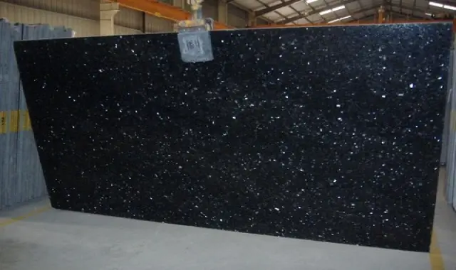 سنگ نما مشکی براق آشنایی صفر تا صد قیمت خرید عمده