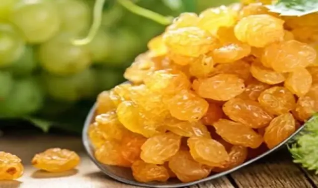 خرید عمده کشمش طلایی قلمی با بهترین شرایط