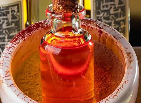 عصاره زعفران قائنات همراه با توضیحات کامل و آشنایی