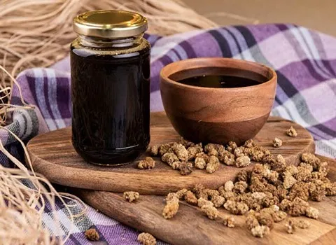 خرید عمده شیره توت قرمز با بهترین شرایط