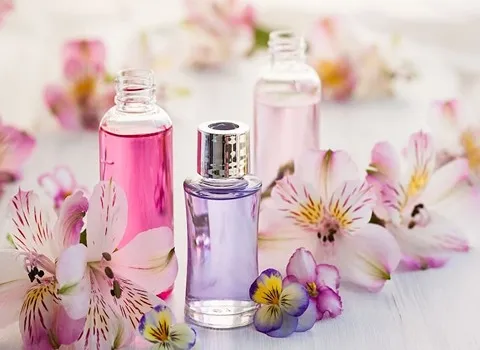 مشخصات اسانس عطر خارجی و نحوه خرید عمده