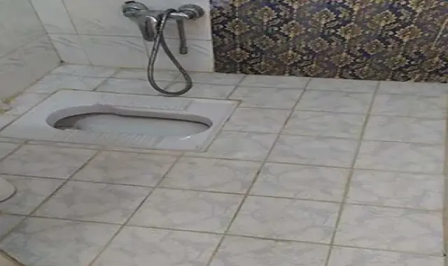 لیست قیمت کاشی کاری کف توالت به صورت عمده و با صرفه