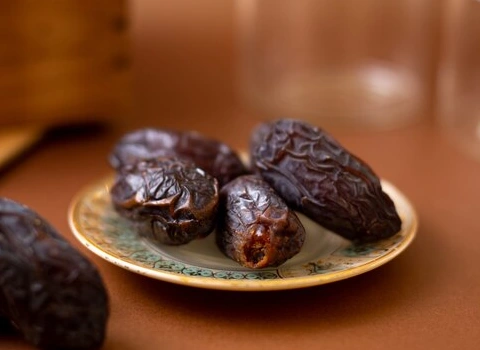 مشخصات خرما برحی تازه اهواز و نحوه خرید عمده