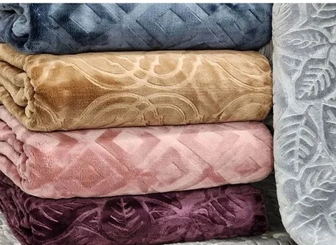 قیمت و خرید پتو مسافرتی ابریشمی با مشخصات کامل