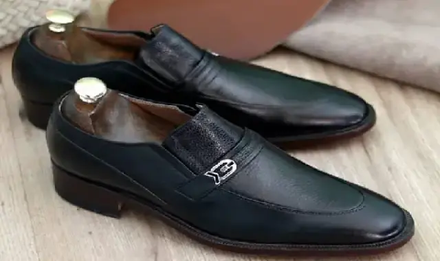 قیمت خرید عمده کفش چرم نوک تیز مردانه ارزان و مناسب