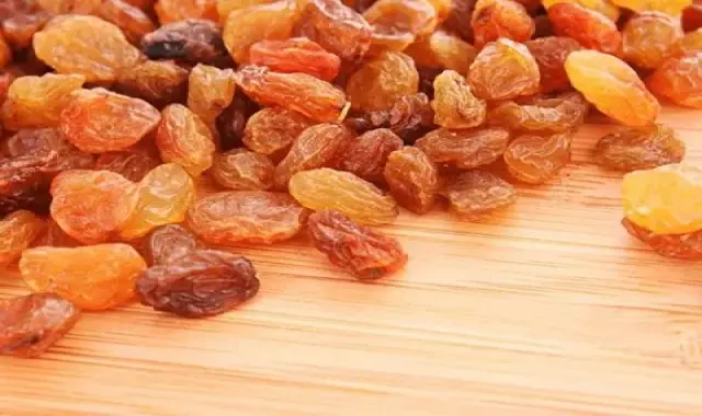 مشخصات کشمش پلویی آفتاب خشک و نحوه خرید عمده