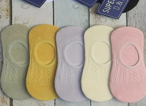 لیست قیمت جوراب کالج دخترانه به صورت عمده و با صرفه