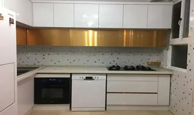 مشخصات هایگلاس سفید طلایی و نحوه خرید عمده