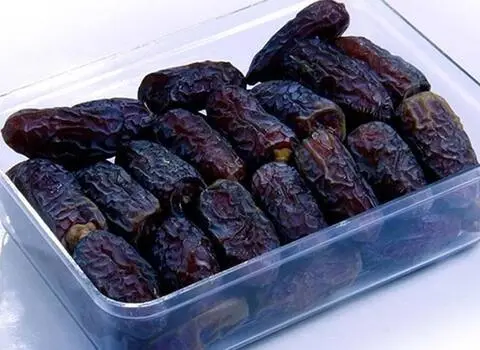 خرید عمده خرما خشک سیاه با بهترین شرایط