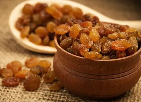 خرید انواع کشمش فرتاک با بهترین قیمت