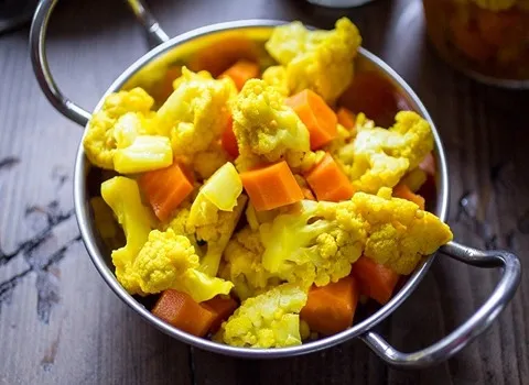 طرز تهیه ترشی گل کلم