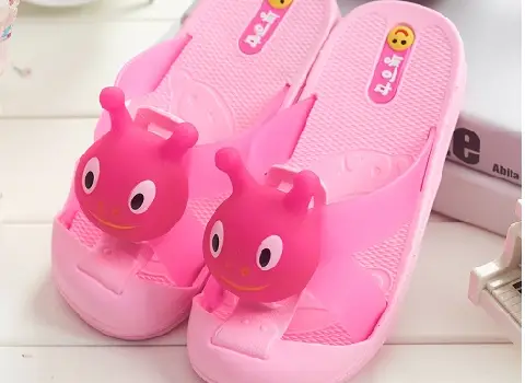 قیمت و خرید دمپایی پلاستیکی صورتی دخترانه + فروش ارزان