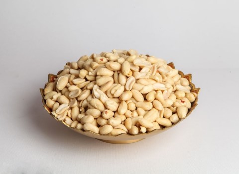 خرید بادام زمینی خام آستانه + بهترین قیمت