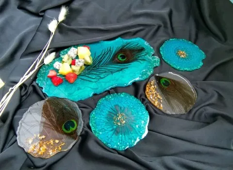 ظروف رزینی مشهد؛ نقوش اسلیمی صدفی ترکیبات طبیعی مصنوعی دوام عمر طولانی