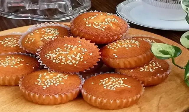 معرفی کیک یزدی حاج خلیفه + بهترین قیمت خرید