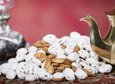 خرید نقل بادامی | فروش انواع نقل بادامی با قیمت مناسب