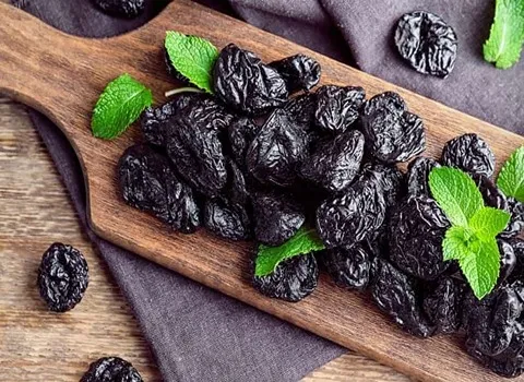 قیمت خرید آلو بخارا سیاه + عکس