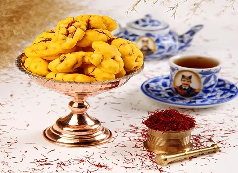 نقل زعفرانی؛ مغزدار بدون مغز جایگزین قند شکر