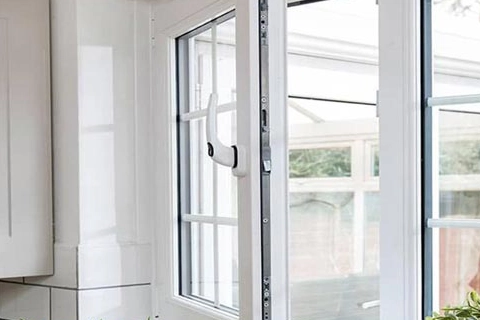 لیست قیمت در و پنجره UPVC 1401