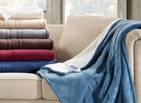 خرید و قیمت انواع پتو مسافرتی ژله ای