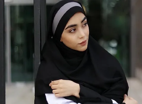 مقنعه مدل دار؛ کرپ نخی سبک قد 90 سانتی متر