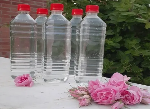 خرید جدیدترین انواع گلاب صادراتی کاشان