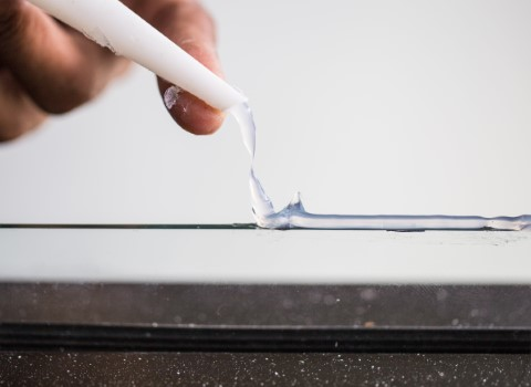 قیمت خرید چسب آکواریوم سیلیکونی شفاف در مشهد،تبریز،تهران،اصفحان