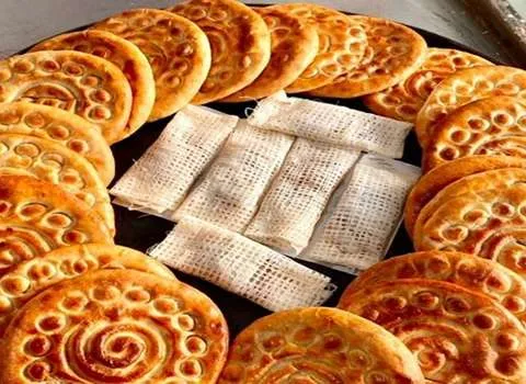 بهترین کلوچه سنتی فومن + قیمت خرید عالی