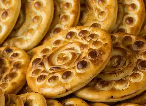 لیست قیمت کلوچه فومن اصل ۱۴۰۱