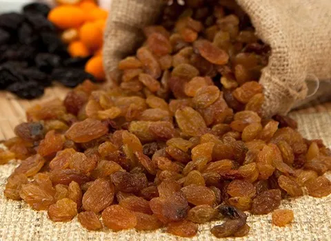 قیمت خرید کشمش تیزابی ملایر + عکس