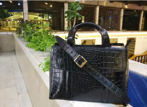 خرید کیف زنانه چرم + قیمت عالی