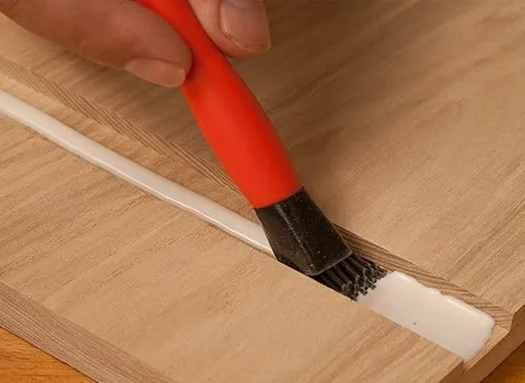 چسب سیلیکون قهوه ای (آکواریومی) سفید براق بسته بندی 24 عددی