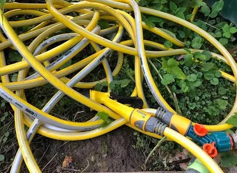 قیمت خرید شیلنگ آب باغبانی + عکس