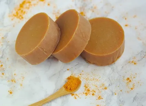 صابون زردچوبه اصل کاملا طبیعی روشن کننده و سفید کننده قوی پوست