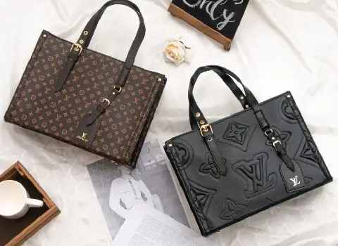 کیف زنانه ضد آب؛ چرم طبیعی مصنوعی (پلی استر لنین پوپلین)