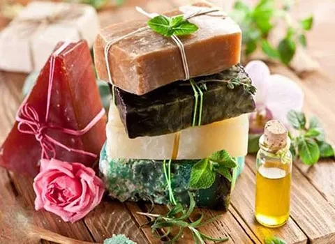 قیمت صابون سنتی هفت گیاه + مشخصات بسته بندی عمده و ارزان