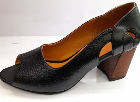 کفش زنانه چرم اصل؛ پاشنه بلند صندل 3 رنگ مشکی سفید قهوه ای