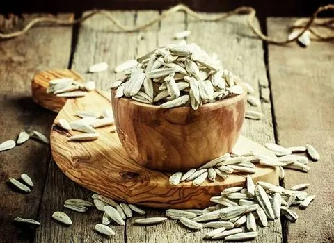 خرید تخمه آفتابگردان شور درجه یک + بهترین قیمت