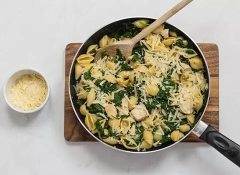 قیمت خرید پاستا اسفناج وگان + طرز تهیه