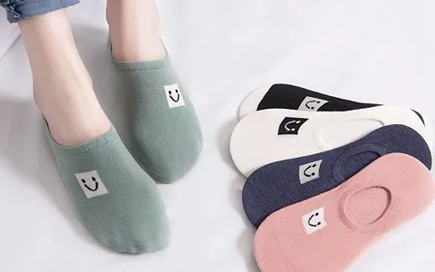 معرفی انواع جوراب کالج + قیمت خرید روز