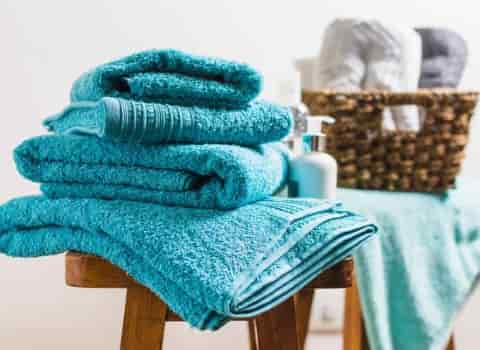 بهترین حوله استخری کدام است؟ + مقایسه کامل | قیمت عالی