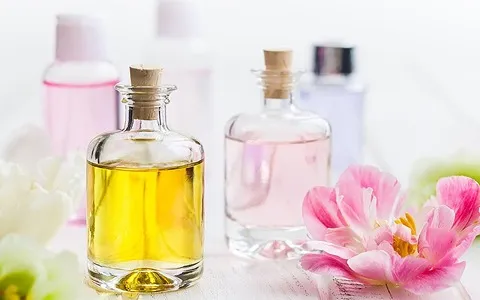 خرید جدیدترین انواع اسانس عطر با قیمت مناسب