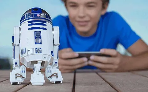ربات اسباب بازی هوشمند؛ باطری دار بدون باطری غیر قابل انعطاف