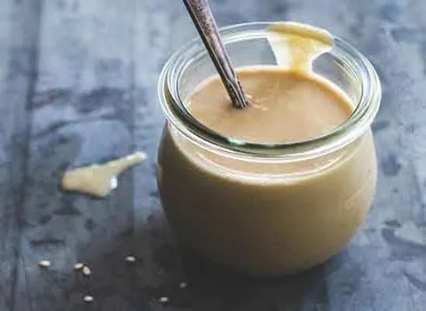 خرید شیره انگور سفید ملایر با قیمت استثنایی