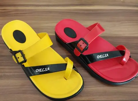 خرید جدیدترین انواع دمپایی روفرشی از معتبرترین برندهای دنیا